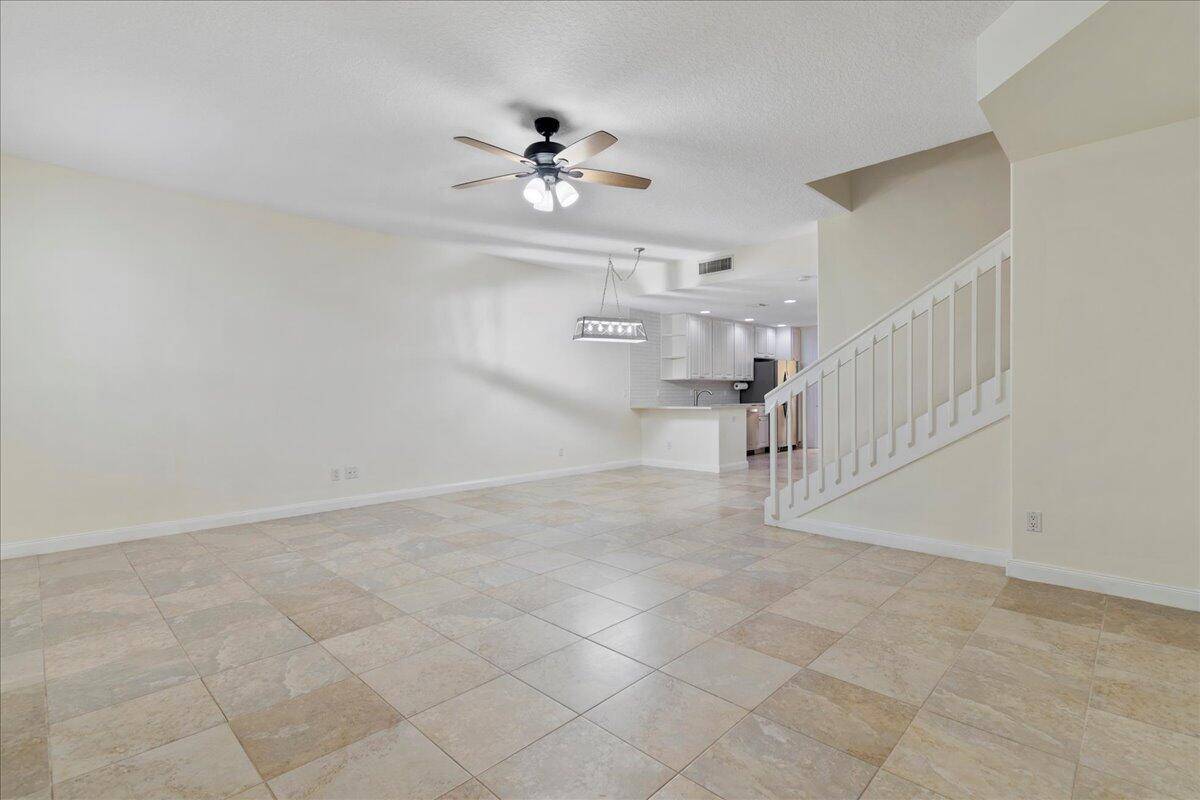 Jupiter, FL 33458,3073 E Community DR