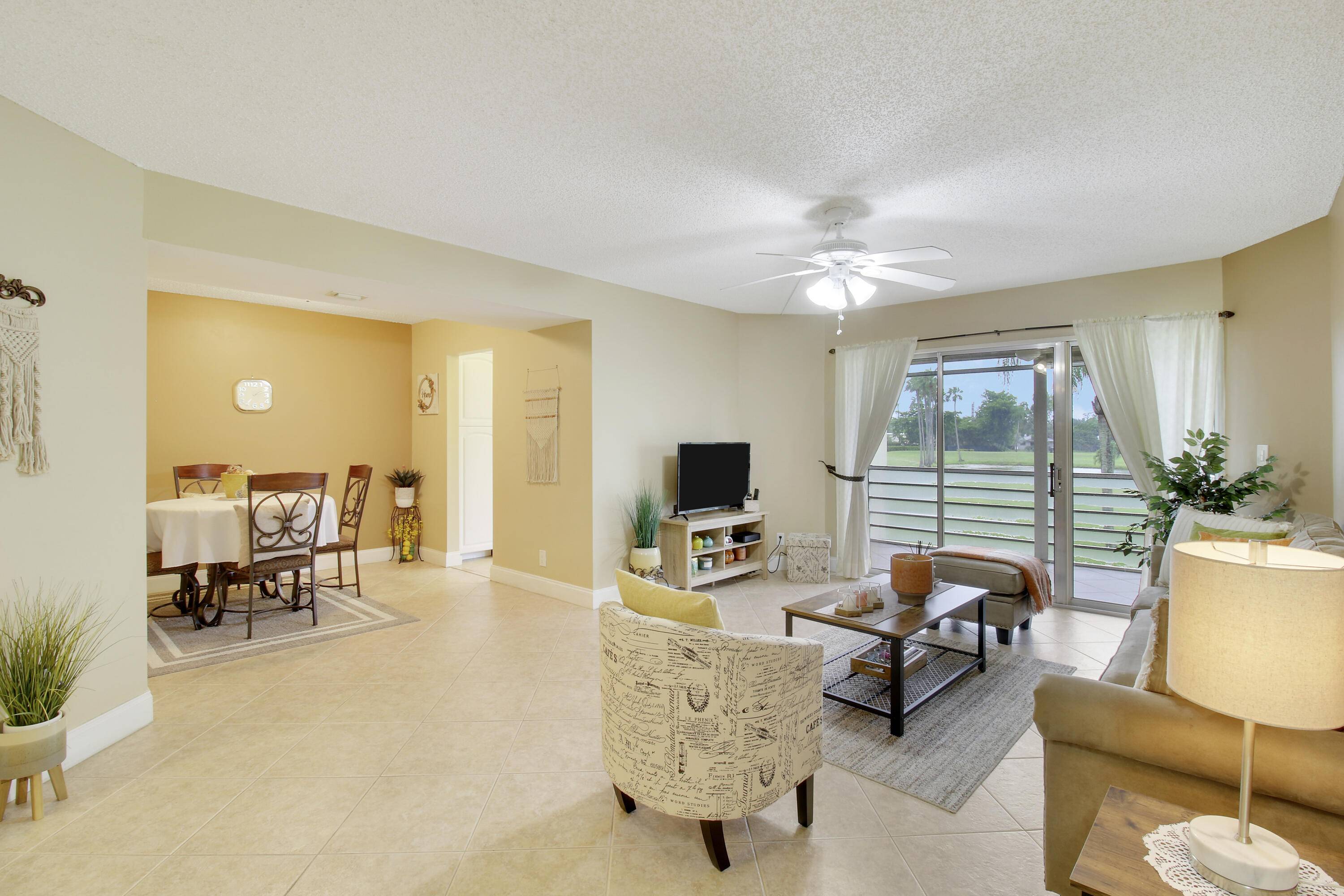 Lake Worth, FL 33467,3959 Via Poinciana 203