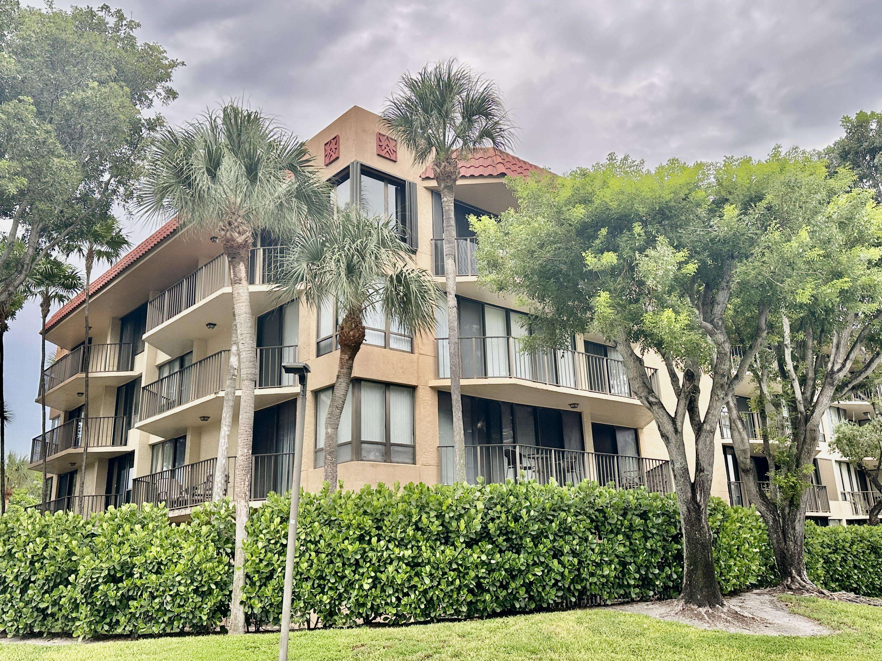 Boca Raton, FL 33487,799 Jeffery ST 106