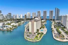 Sunny Isles Beach, FL 33160,400 Kings Point DR 1224