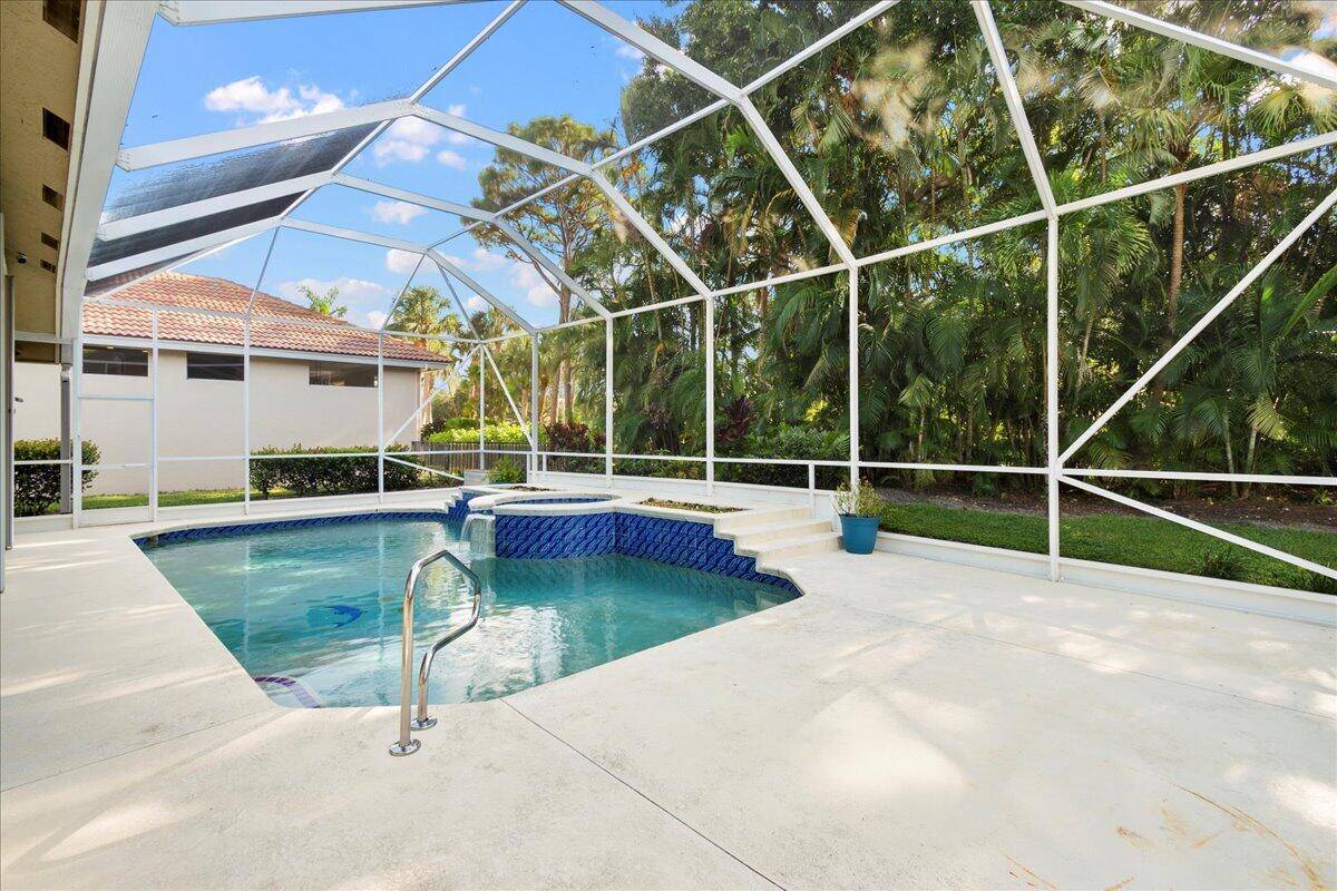 Jupiter, FL 33458,6989 Cypress Cove CIR