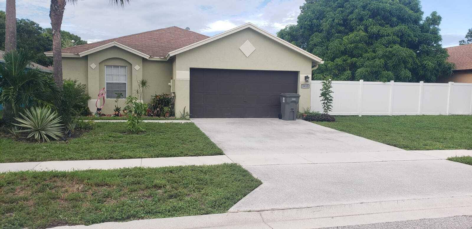 West Palm Beach, FL 33415,5933 Azalea CIR