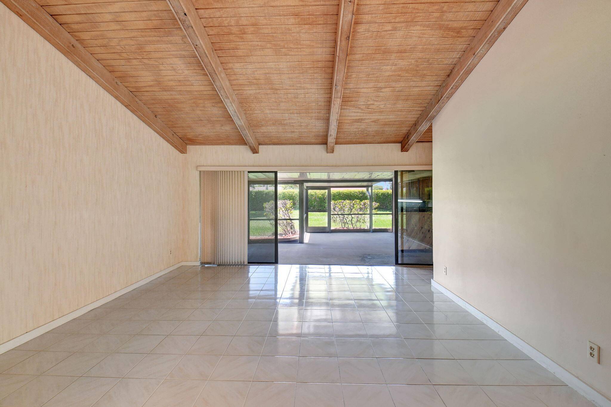 Boca Raton, FL 33433,21065 Escondido WAY