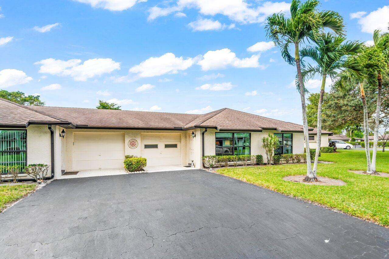 Boynton Beach, FL 33436,10305 Equestrian DR B