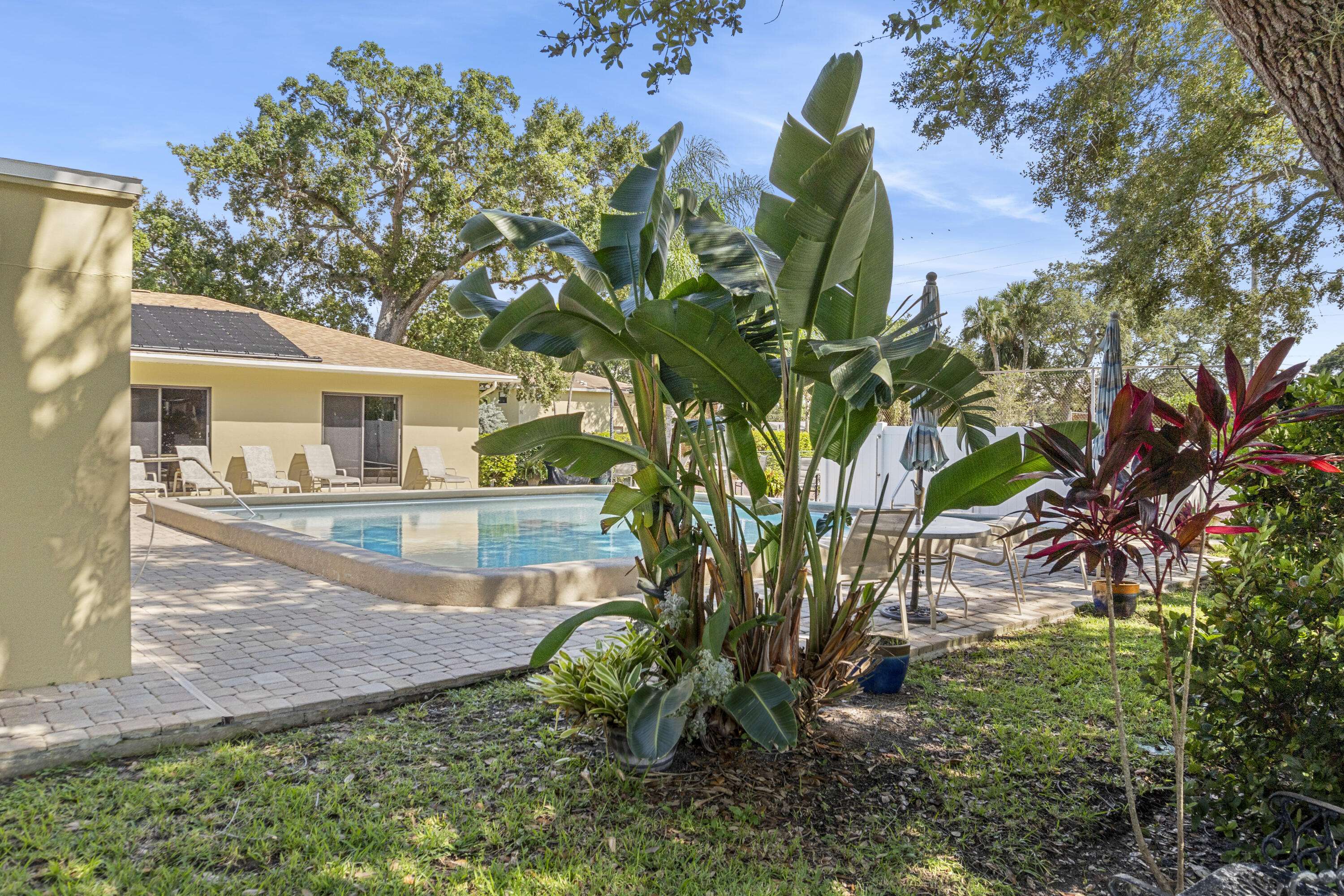 Vero Beach, FL 32960,400 18th ST P-5