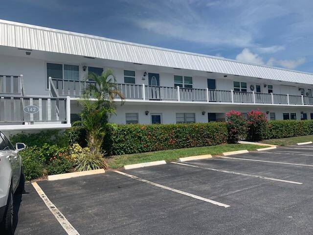 Stuart, FL 34996,2929 SE Ocean BLVD Bldg 142 Unit 4