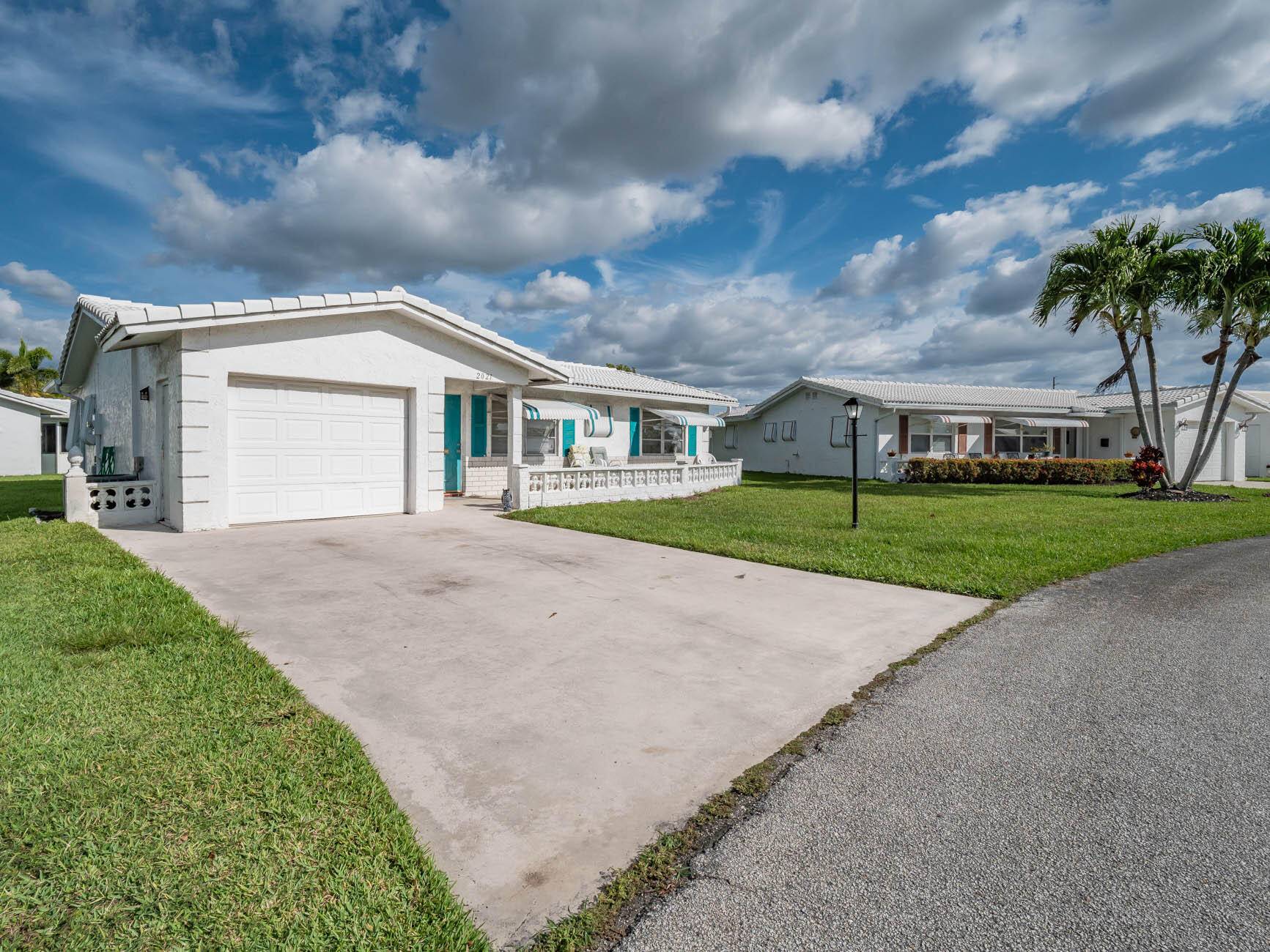 Boynton Beach, FL 33426,2021 SW 18th DR