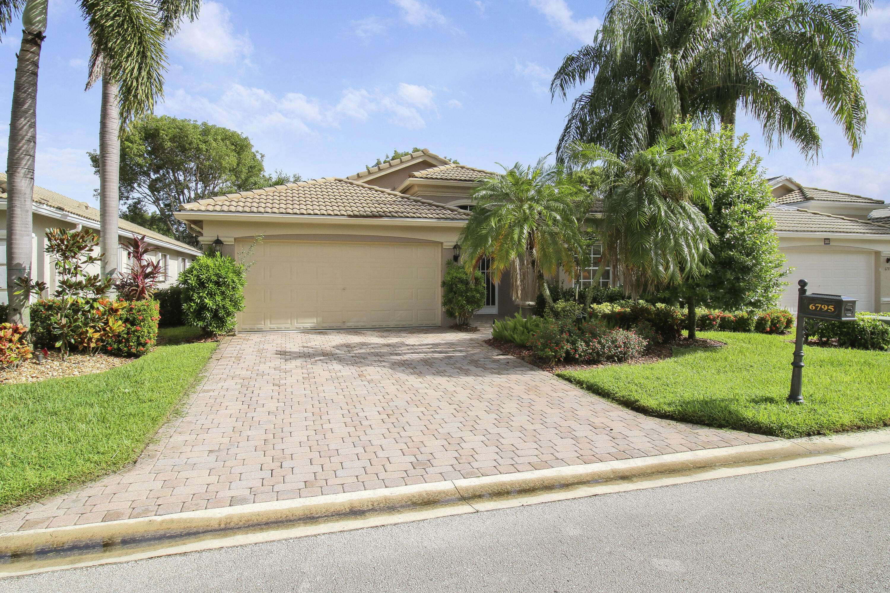 Lake Worth, FL 33467,6795 Rienzo ST