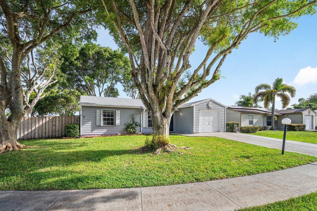 Lake Worth, FL 33467,5183 S Canal CIR