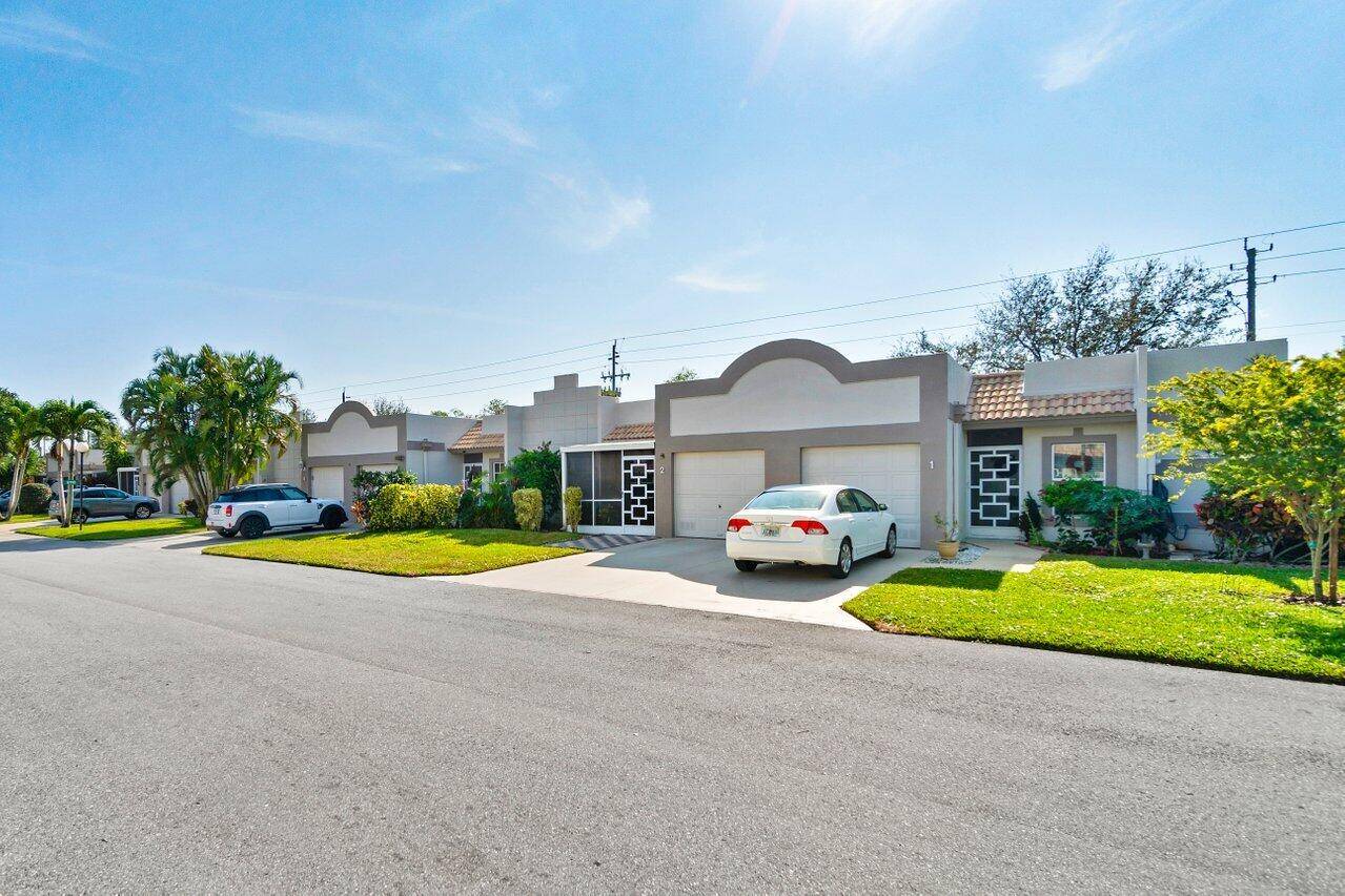 Boca Raton, FL 33496,9110 Fairbanks LN 4