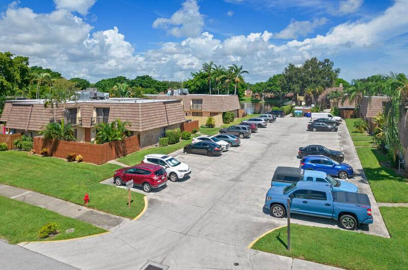 Palm Springs, FL 33461,632 Springdale CIR