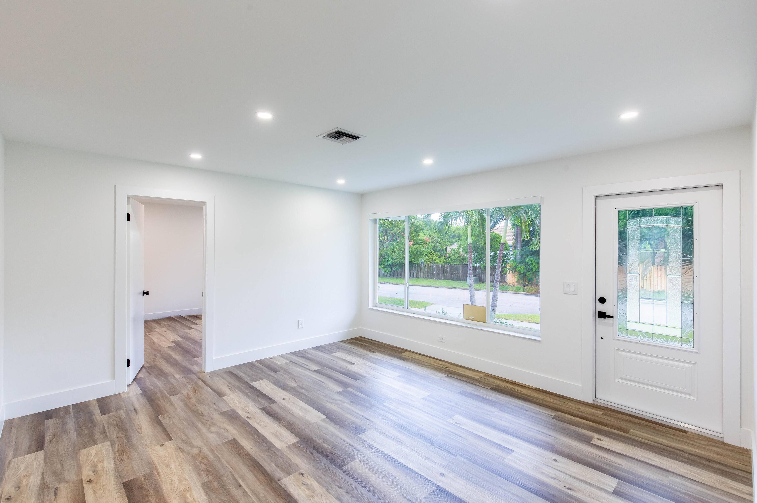 Lake Worth Beach, FL 33460,1717 N 16th CT