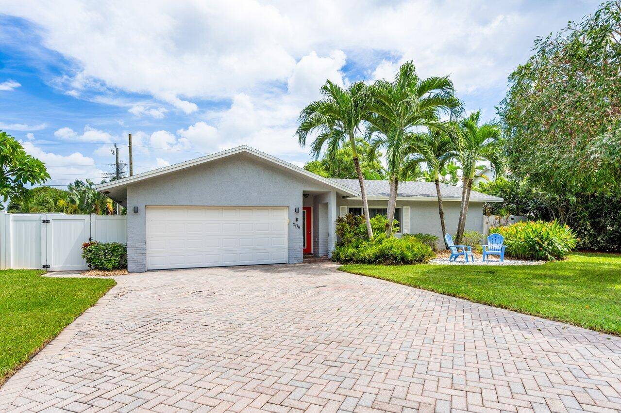 Delray Beach, FL 33444,609 Heron DR