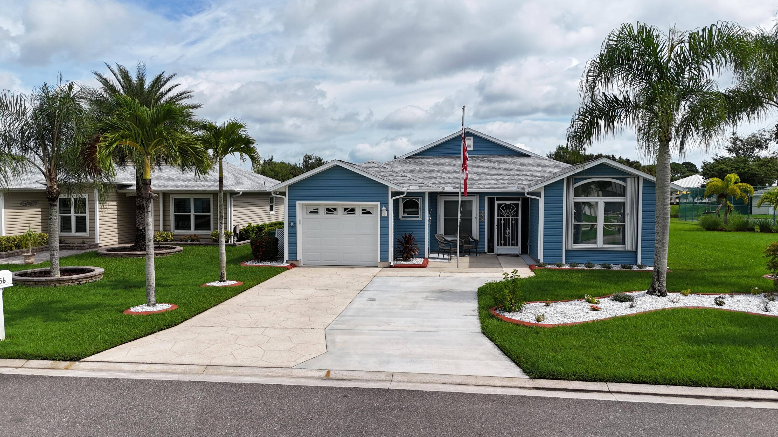 Fort Pierce, FL 34982,556 Paurotis LN