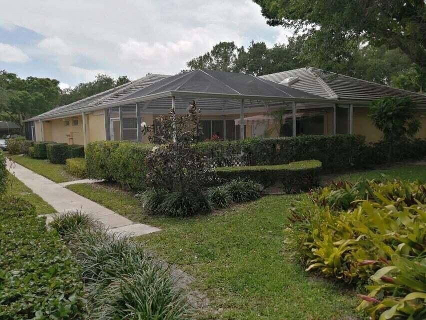 Palm Beach Gardens, FL 33403,2602 NW Lakemont CT