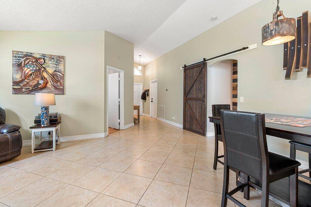 Lake Worth, FL 33463,6710 Green Island CIR