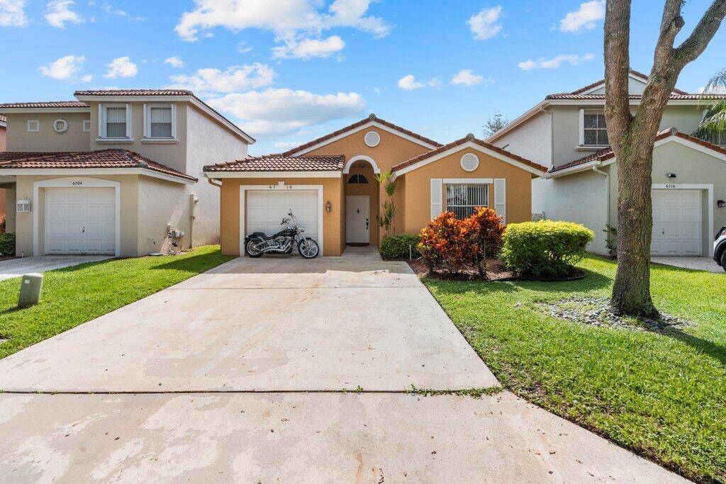 Lake Worth, FL 33463,6710 Green Island CIR