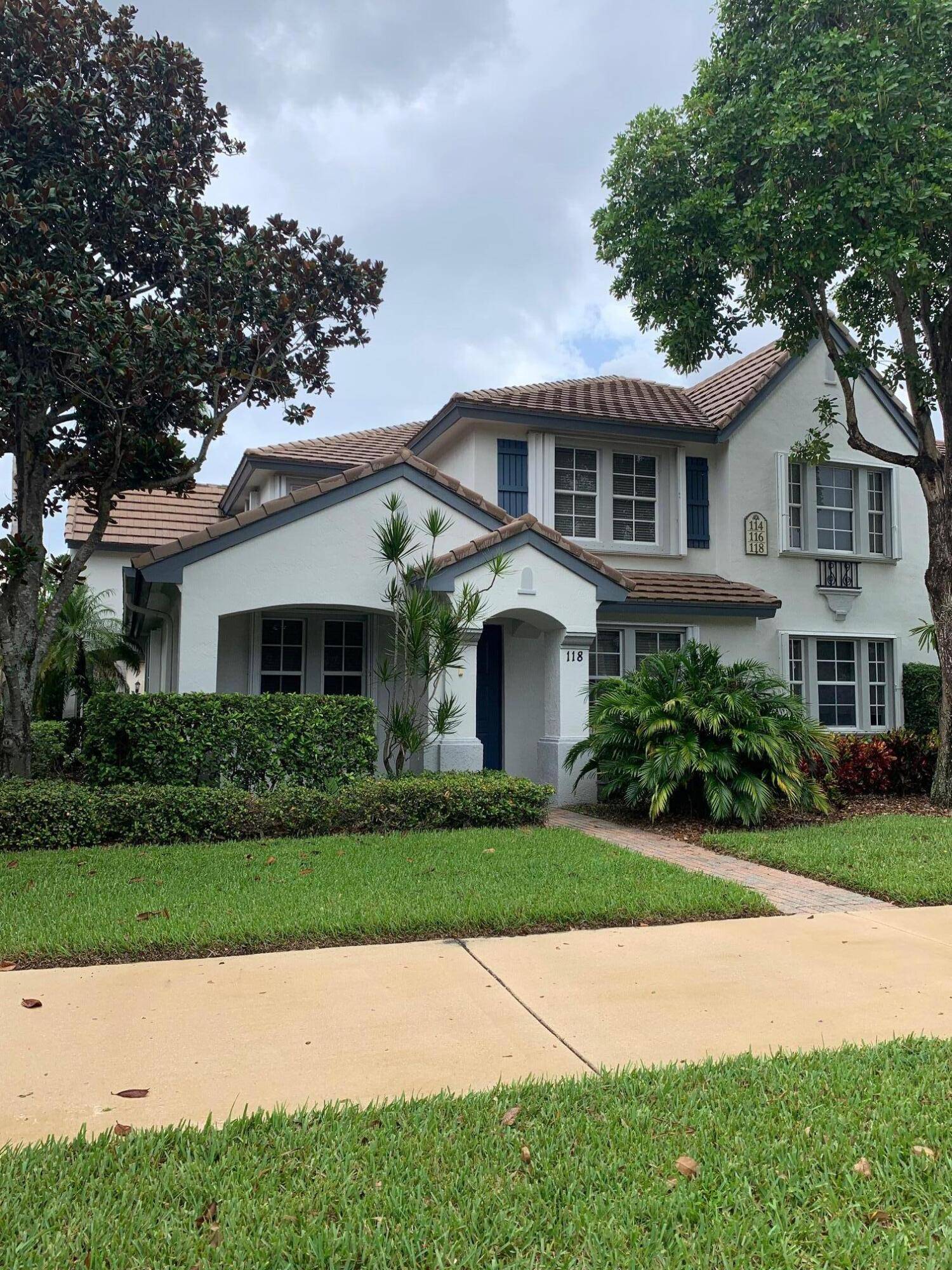 Palm Beach Gardens, FL 33410,118 Evergrene Pkwy