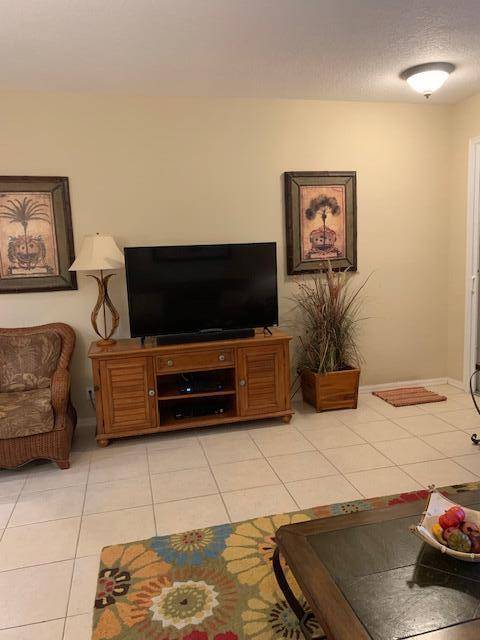 Palm Beach Gardens, FL 33410,118 Evergrene Pkwy