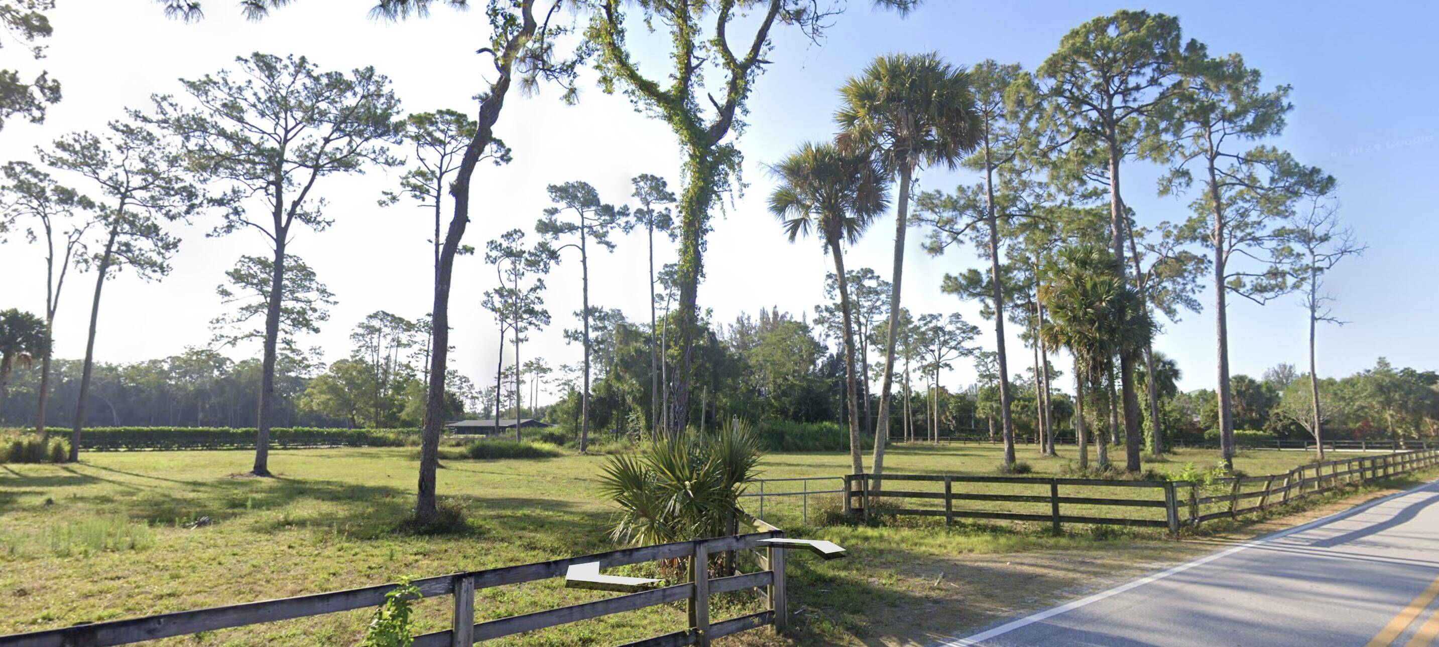 Loxahatchee Groves, FL 33470,392 F RD