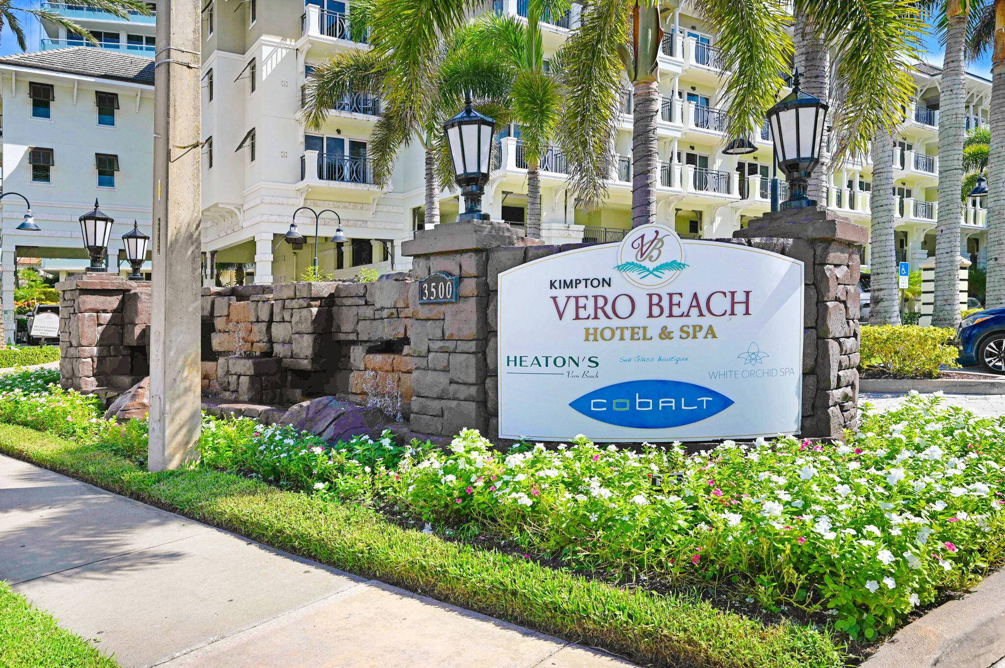 Vero Beach, FL 32963,3500 Ocean DR 323