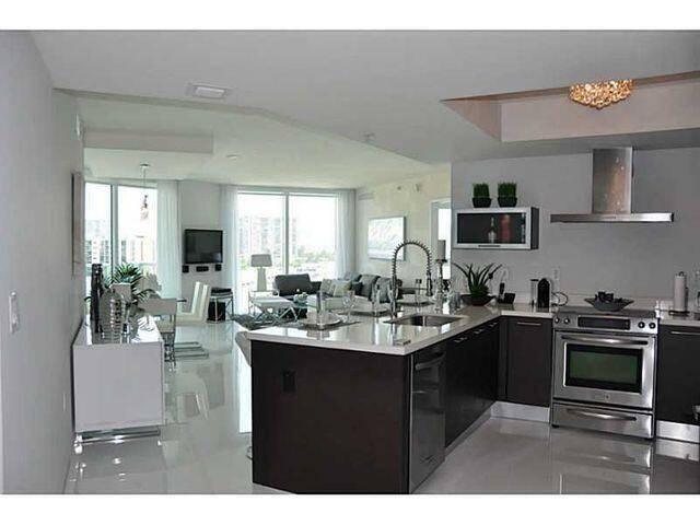 Sunny Isles Beach, FL 33160,150 Sunny Isles Boulevard 1-802