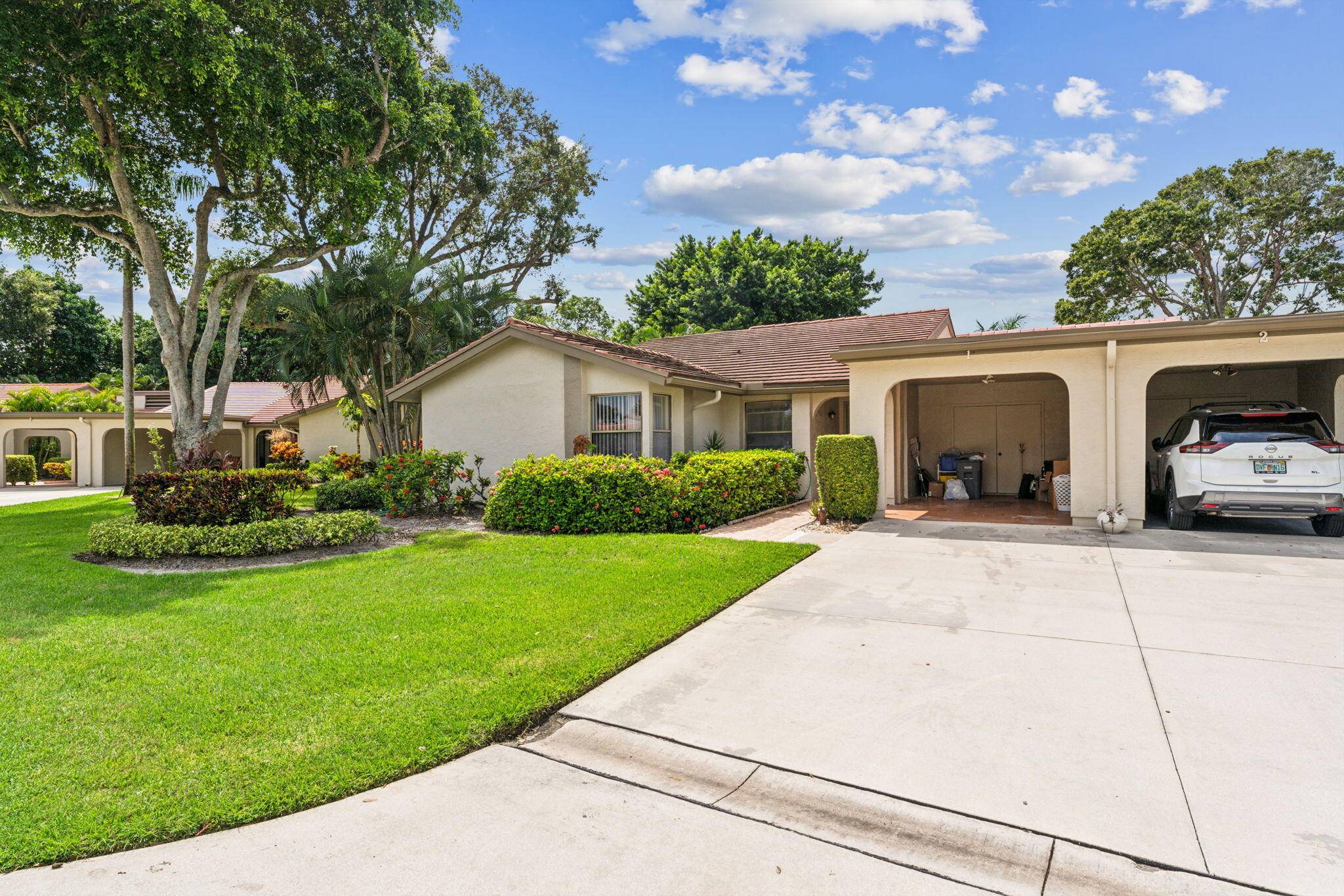 Boynton Beach, FL 33437,5956 Forest Grove DR 1