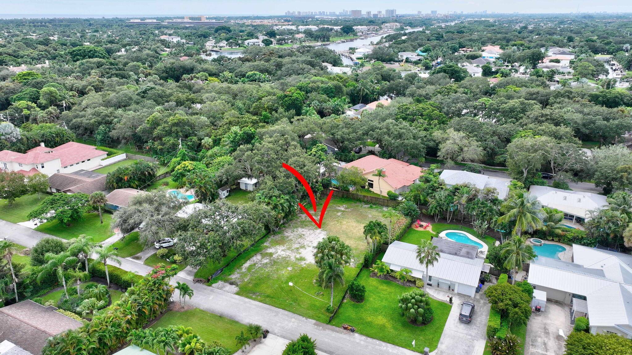 Palm Beach Gardens, FL 33410,2404 Holly LN