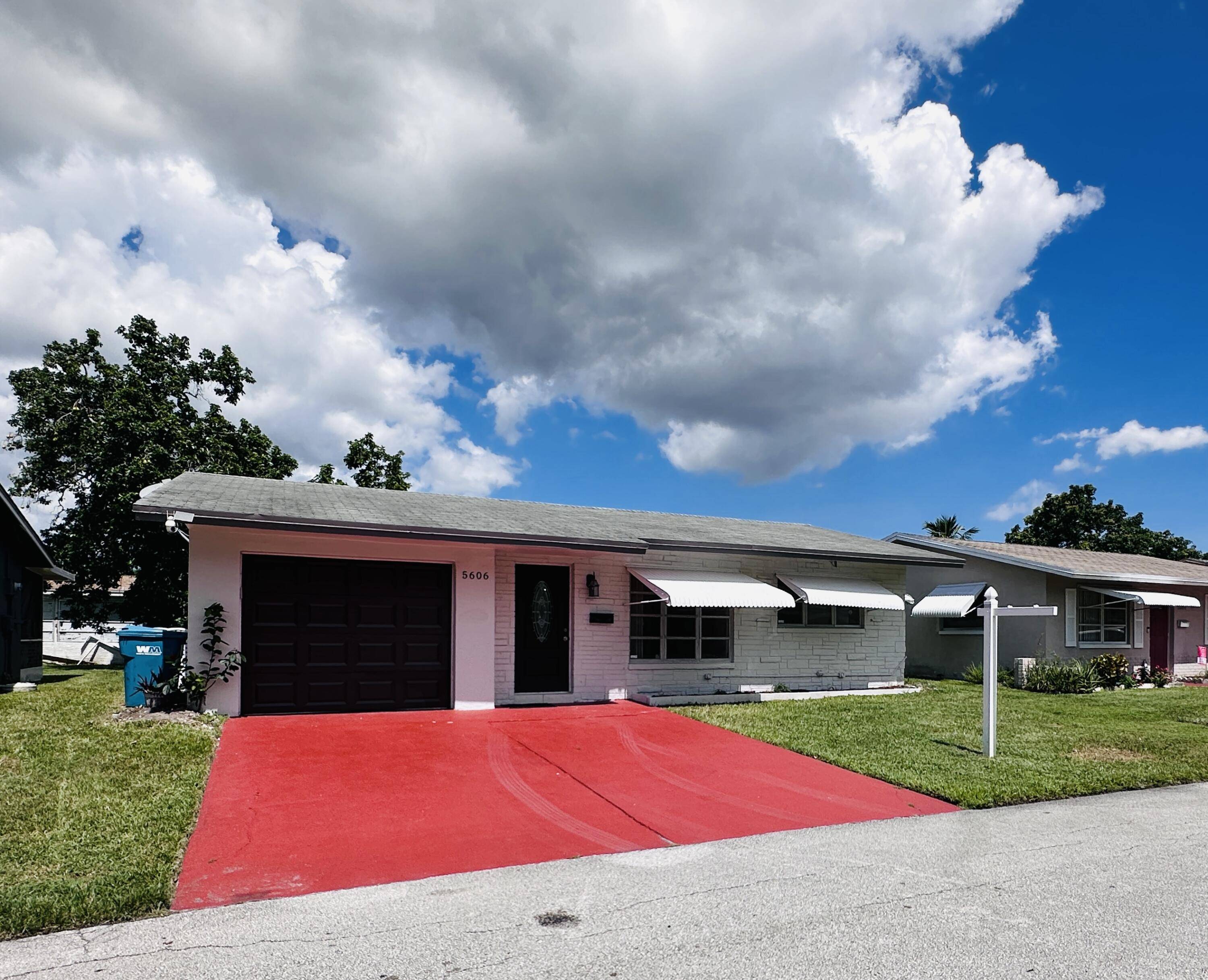 Tamarac, FL 33319,5606 NW 48th WAY