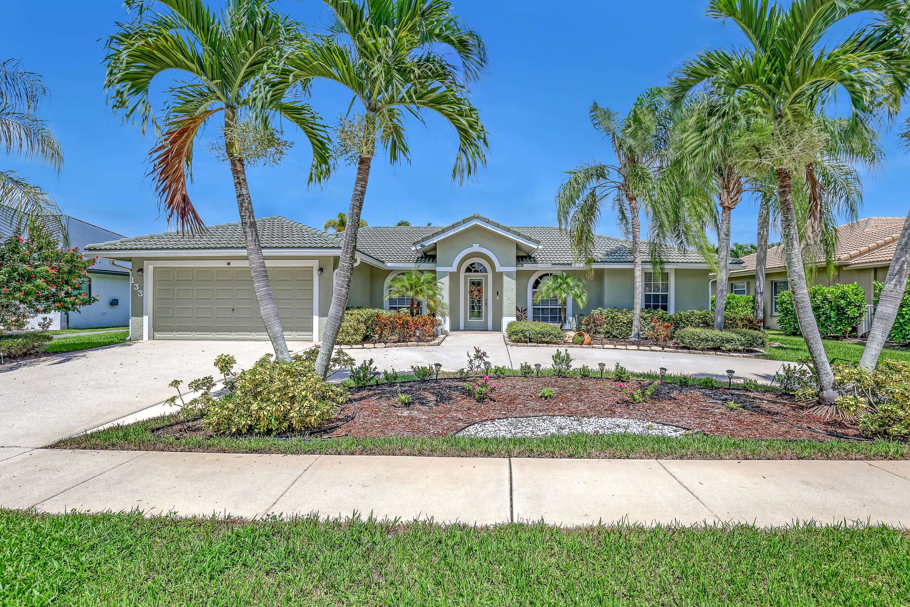 Royal Palm Beach, FL 33411,133 Black Olive CRES