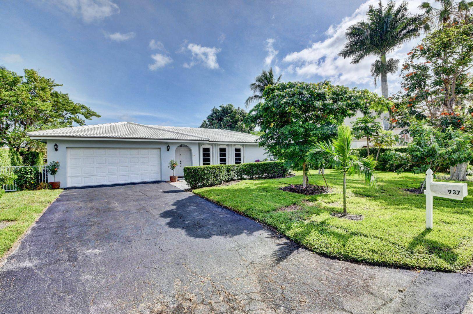 Delray Beach, FL 33483,937 Banyan DR