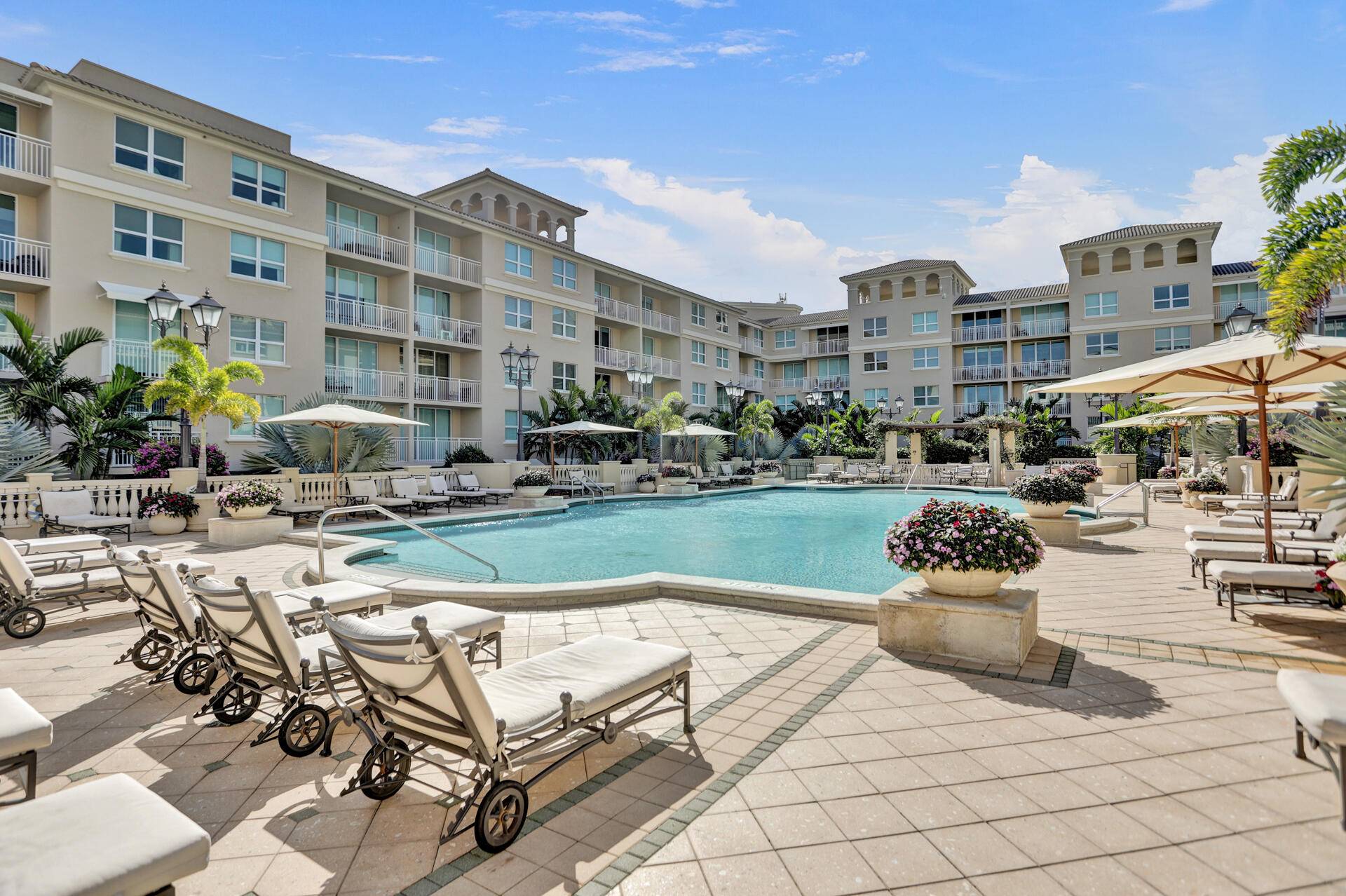 Boca Raton, FL 33432,99 SE Mizner BLVD 445