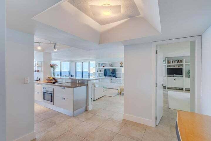 Singer Island, FL 33404,5550 N Ocean DR 21-A