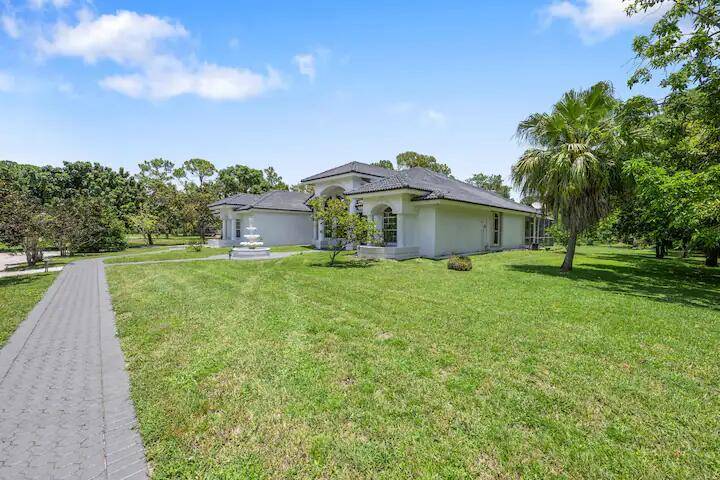 West Palm Beach, FL 33412,6670 Royal Palm Beach BLVD