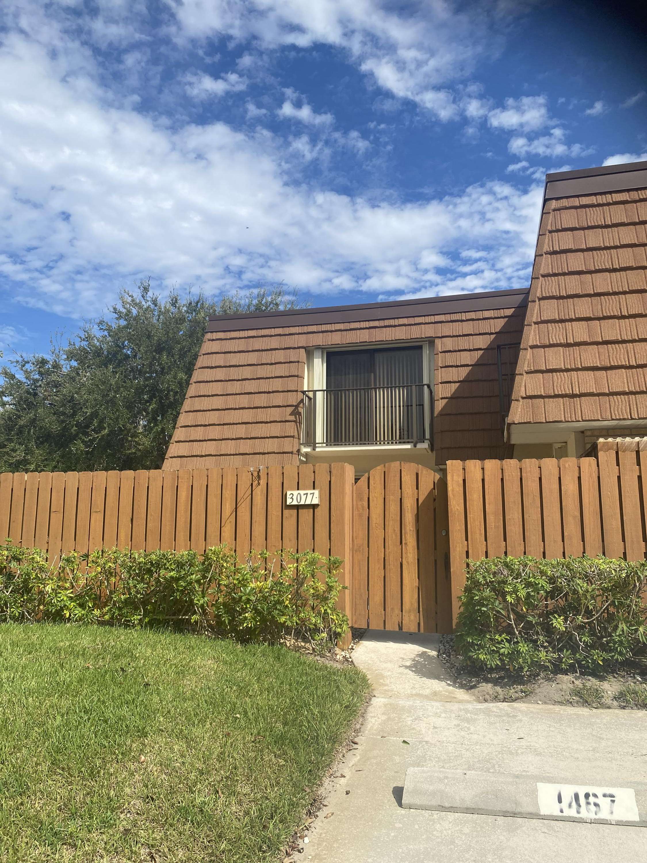 Jupiter, FL 33458,3077 30th CT