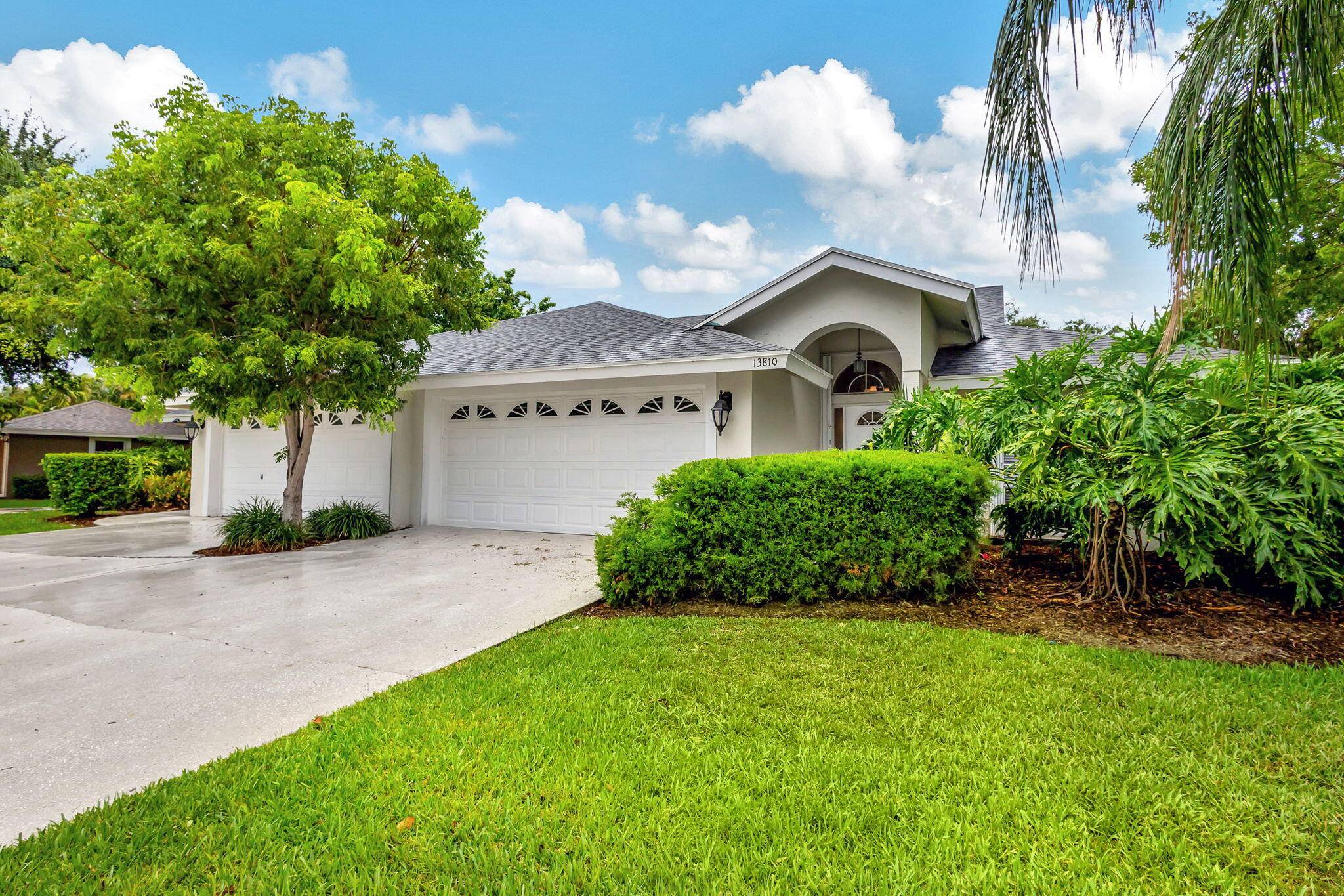 Wellington, FL 33414,13810 Yarmouth DR
