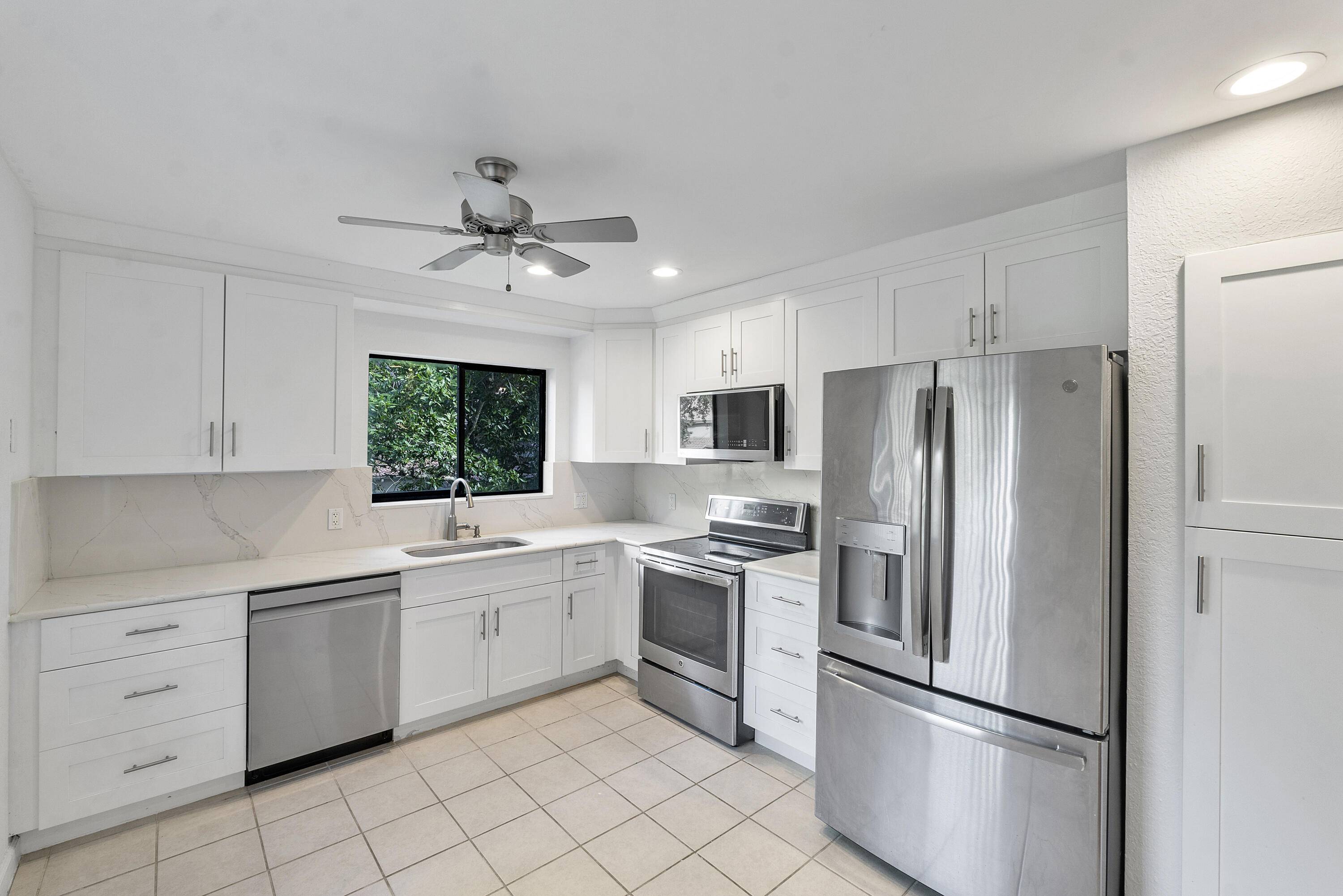 Boca Raton, FL 33486,5720 E Coach House CIR E