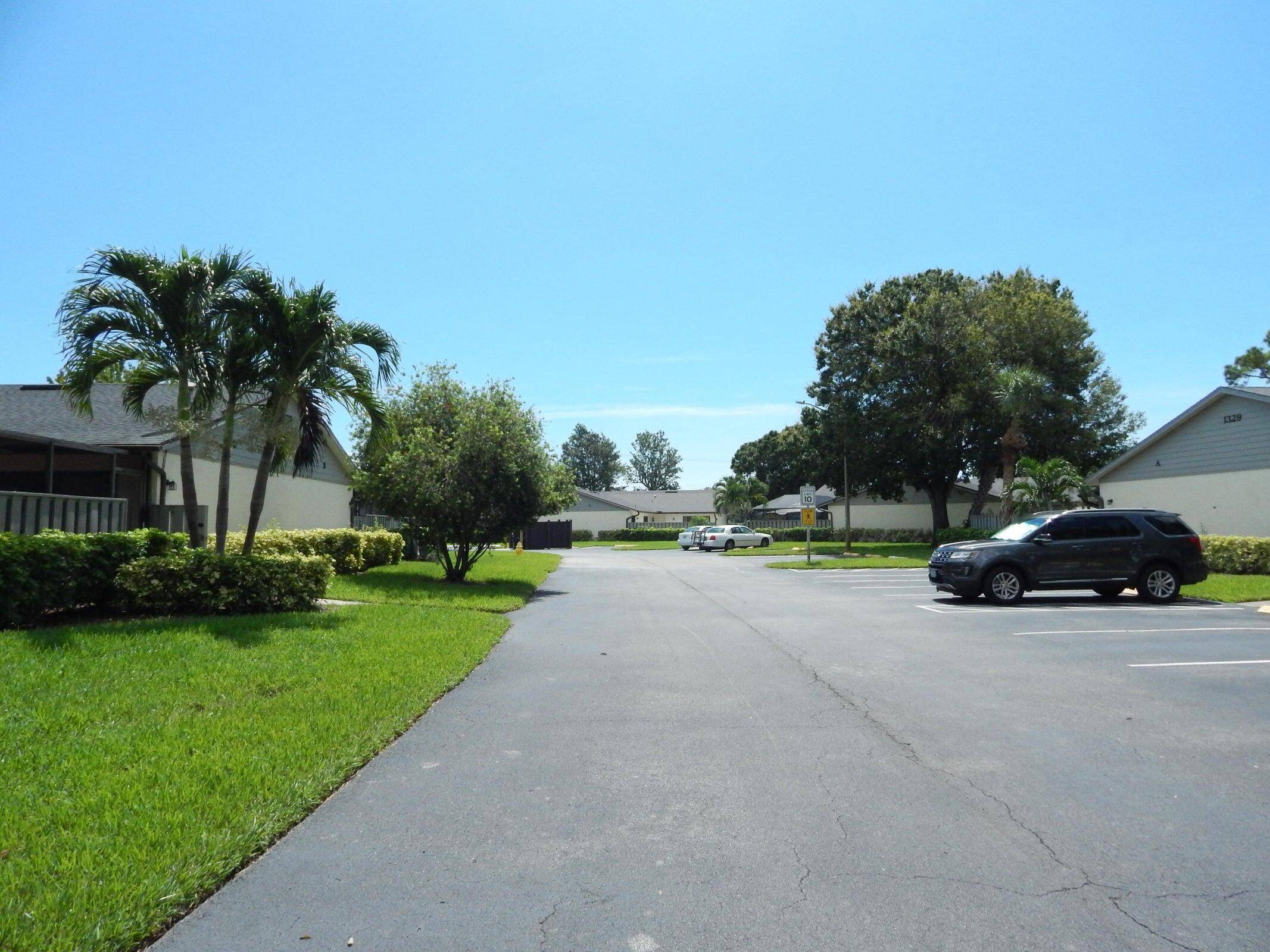 Fort Pierce, FL 34950,1331 Peppertree TRL C