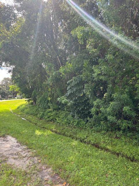 Port Saint Lucie, FL 34952,1922 SE Mandrake CIR