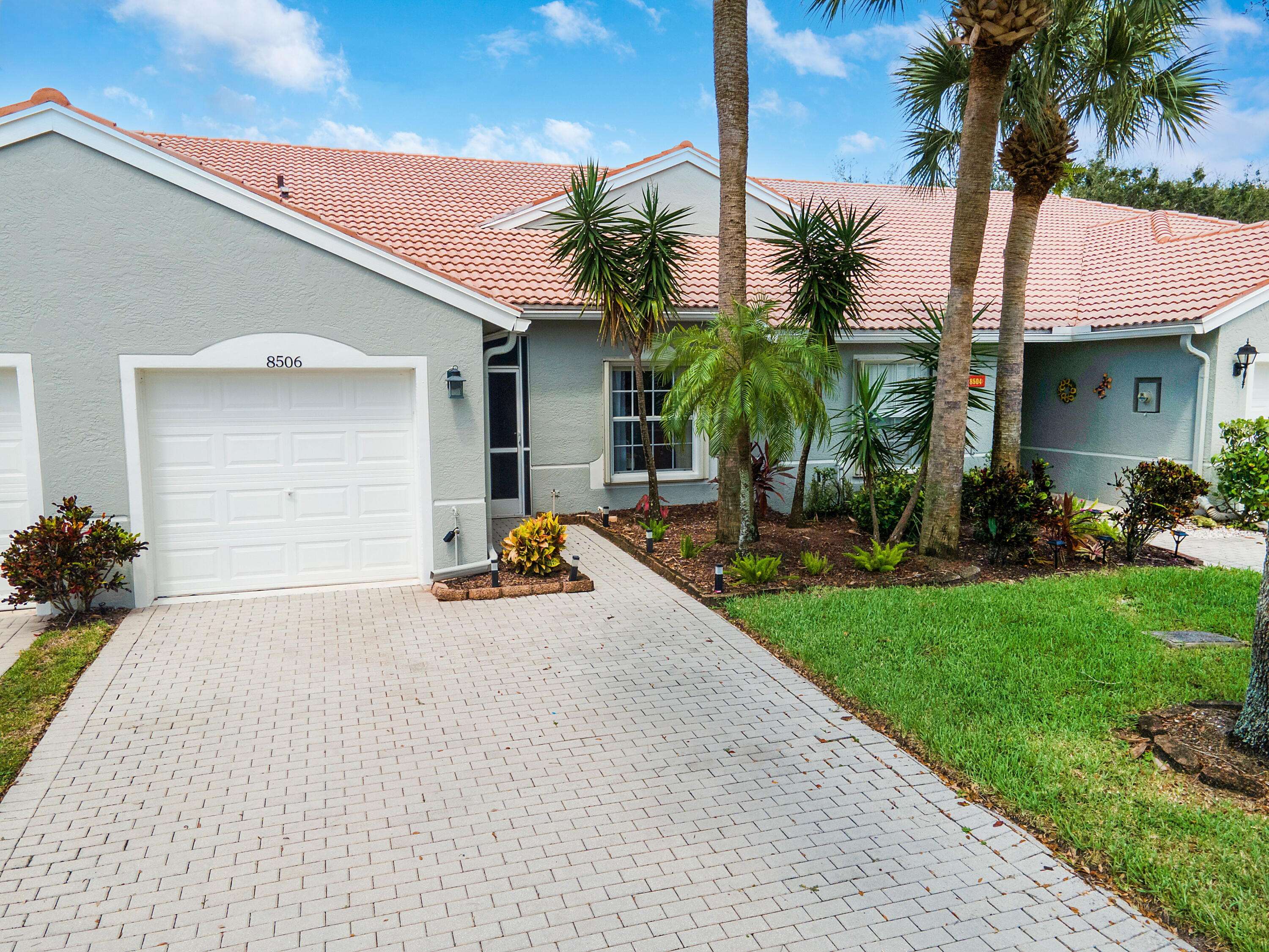 Boynton Beach, FL 33472,8506 Logia CIR