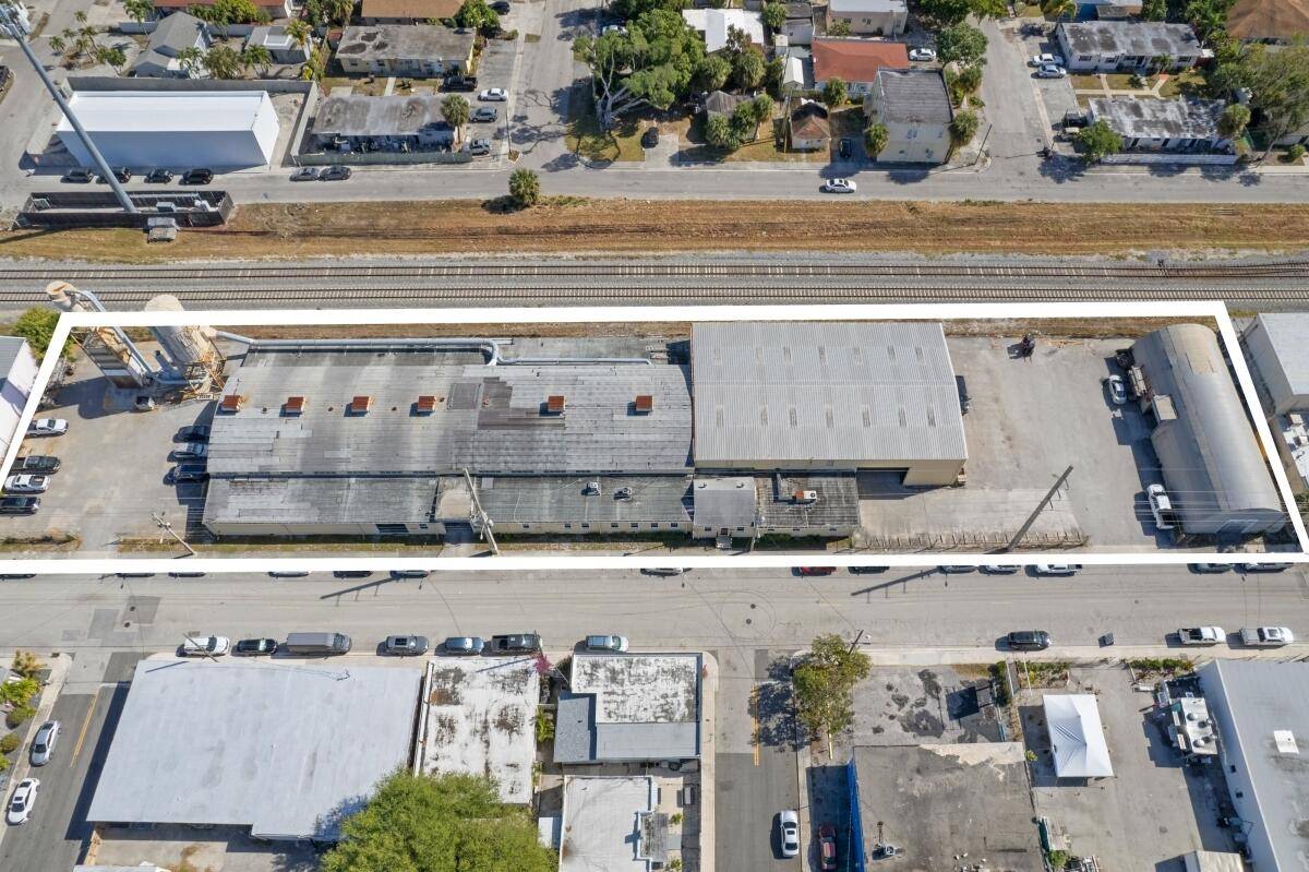 West Palm Beach, FL 33405,5112 Georgia AVE