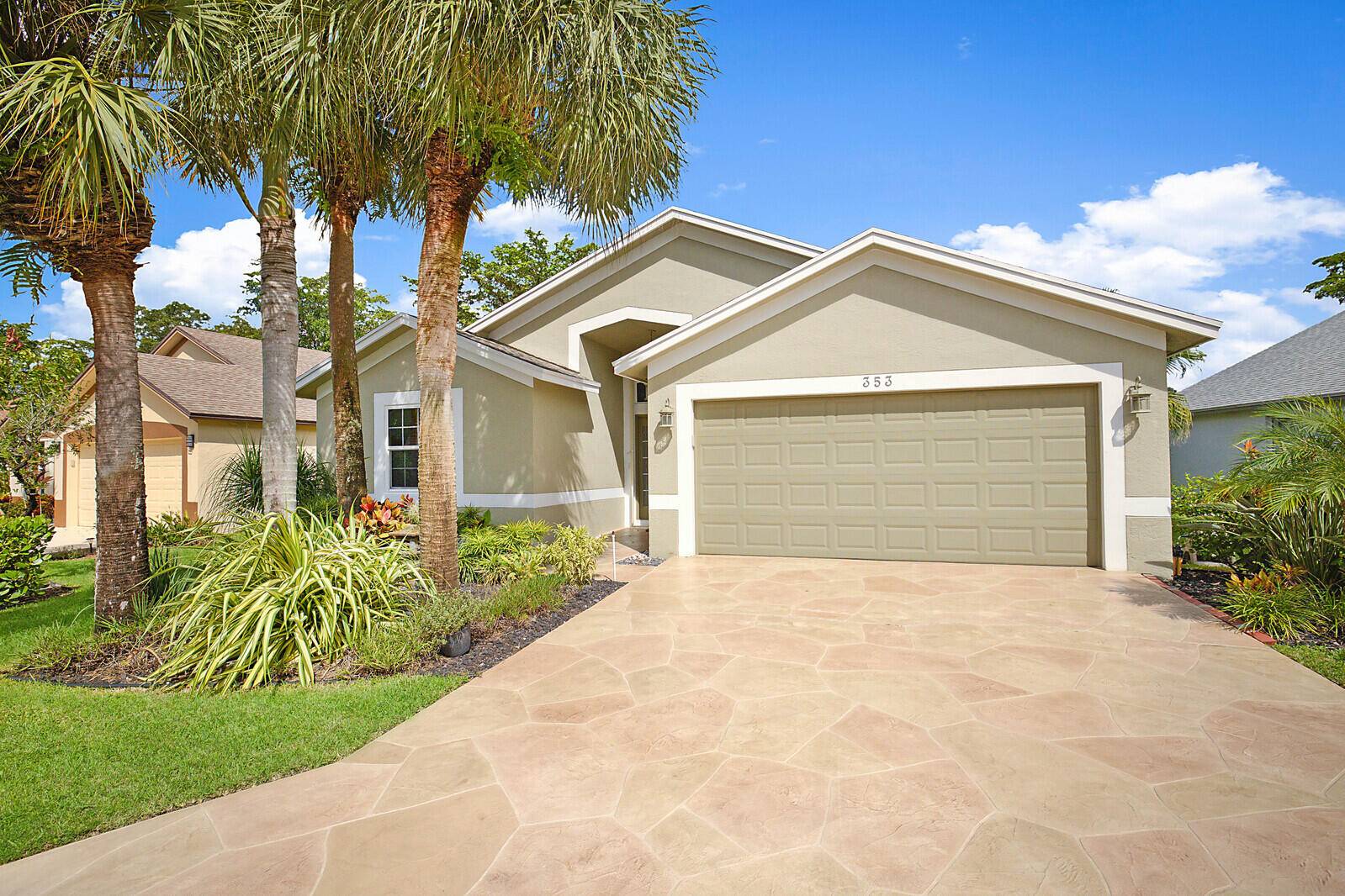 Greenacres, FL 33413,353 Hammocks TRL