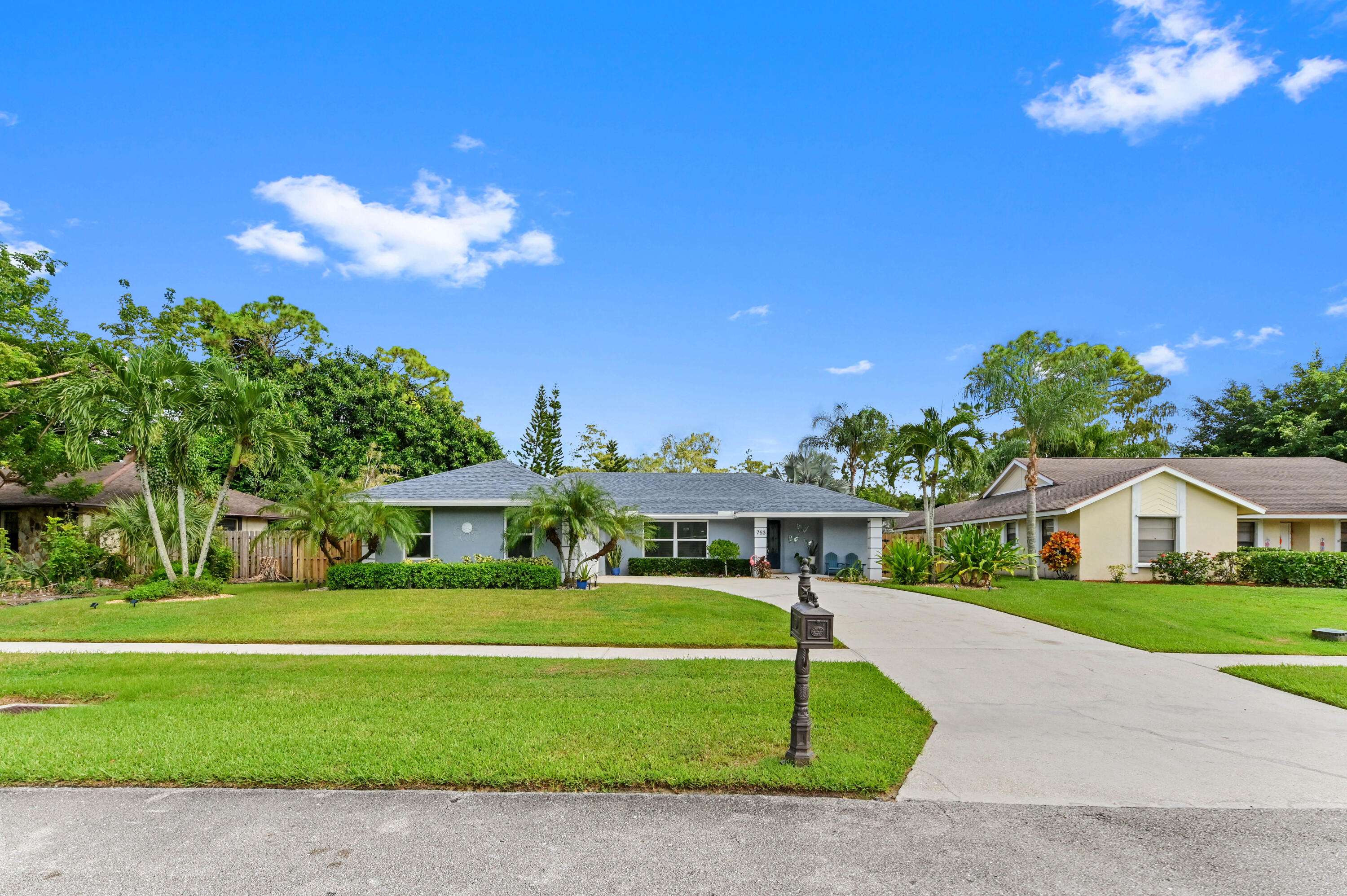 Wellington, FL 33414,753 Juniper PL