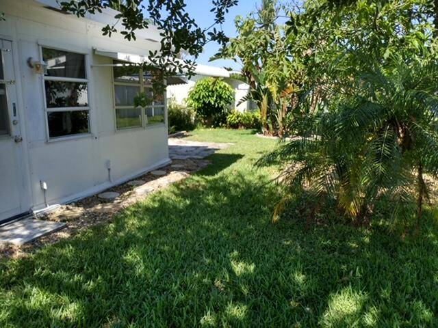 Boynton Beach, FL 33426,814 W Ocean DR