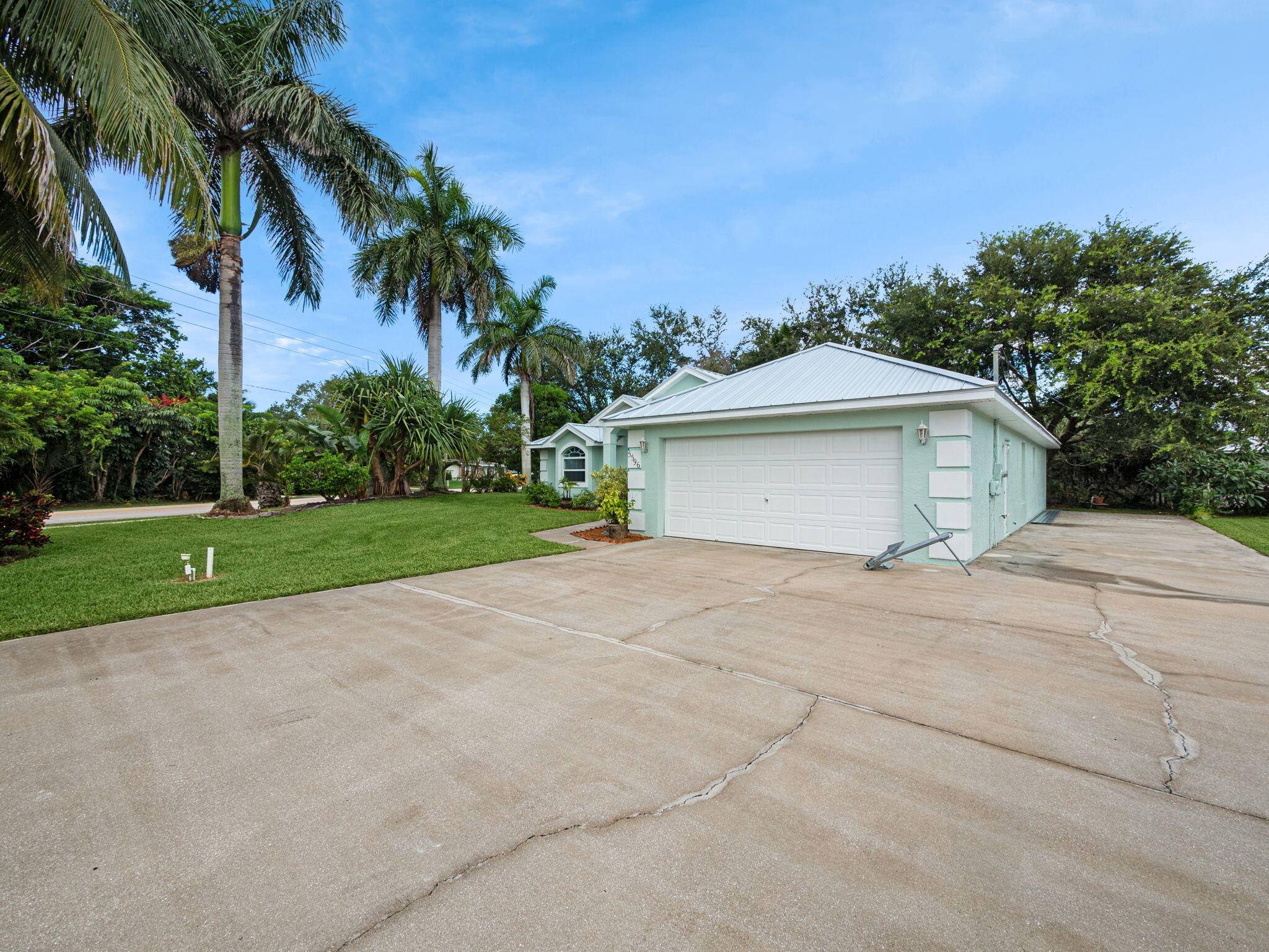 Stuart, FL 34997,5596 SE Sailfish WAY