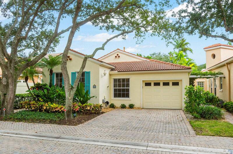 Palm Beach Gardens, FL 33418,18 Via Verona