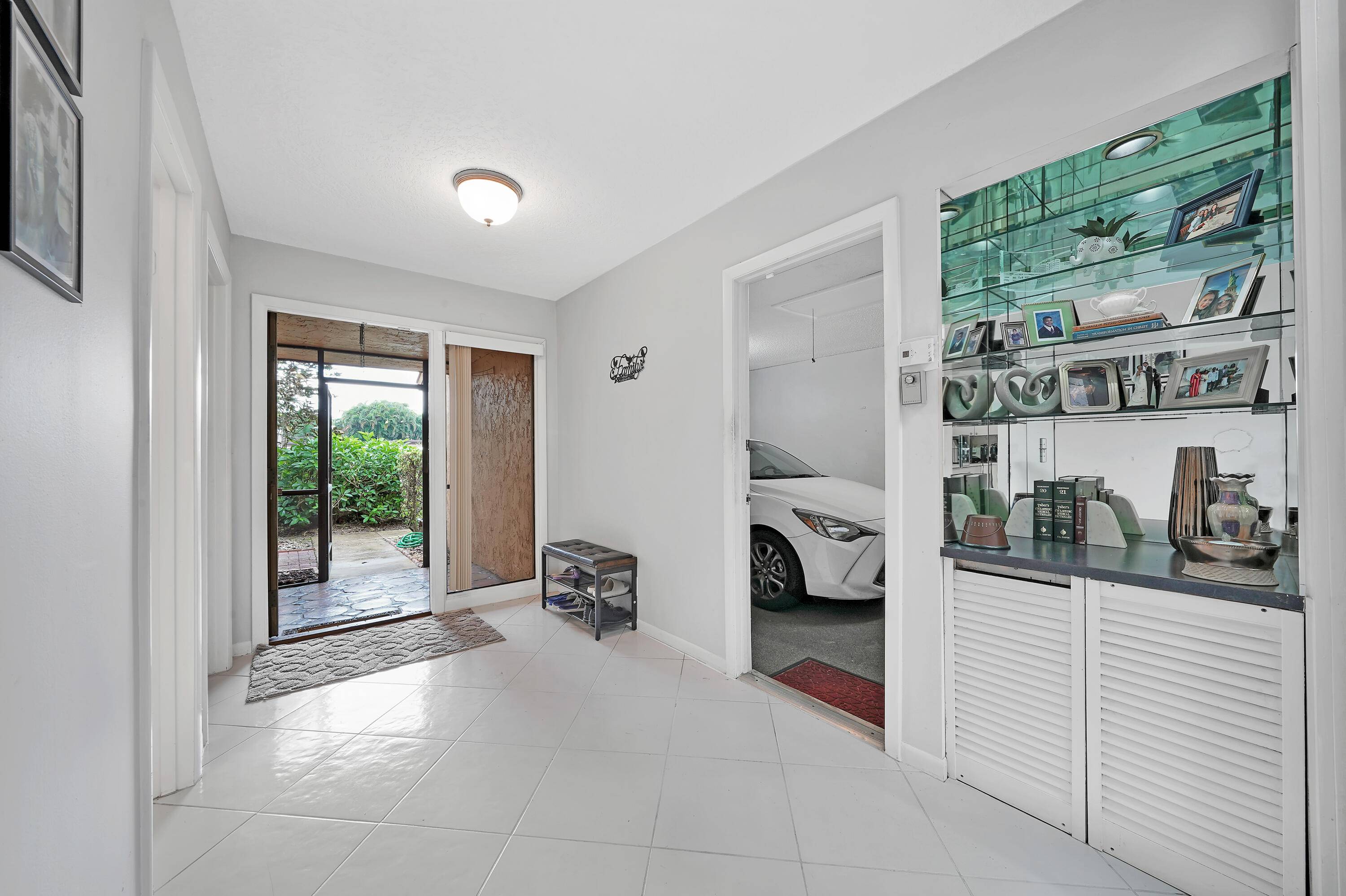 Boynton Beach, FL 33437,5383 Stonybrook DR