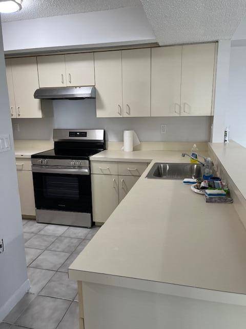 Cutler Bay, FL 33189,8590 SW 212th ST 103