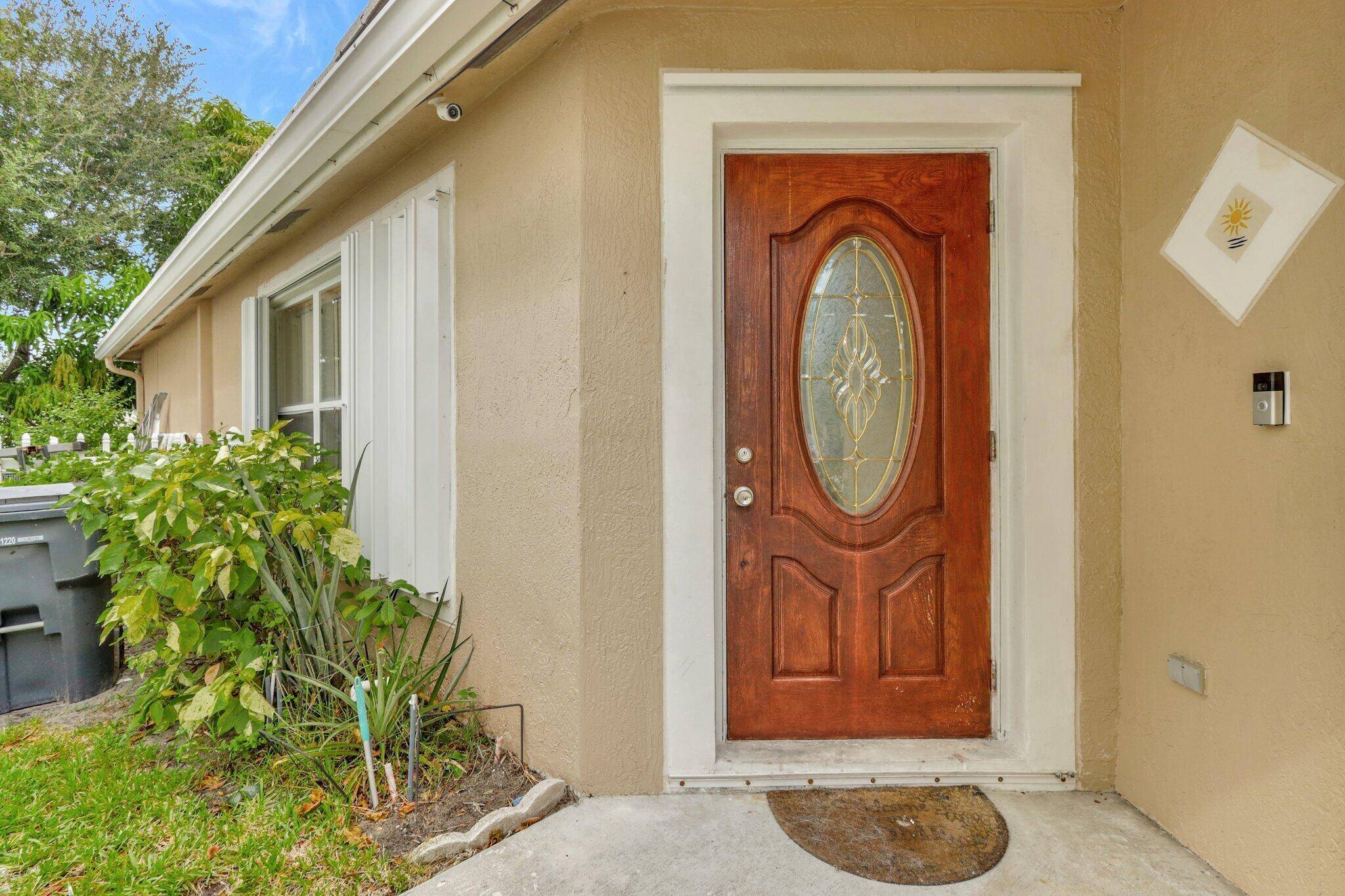Greenacres, FL 33463,6841 Hendry DR