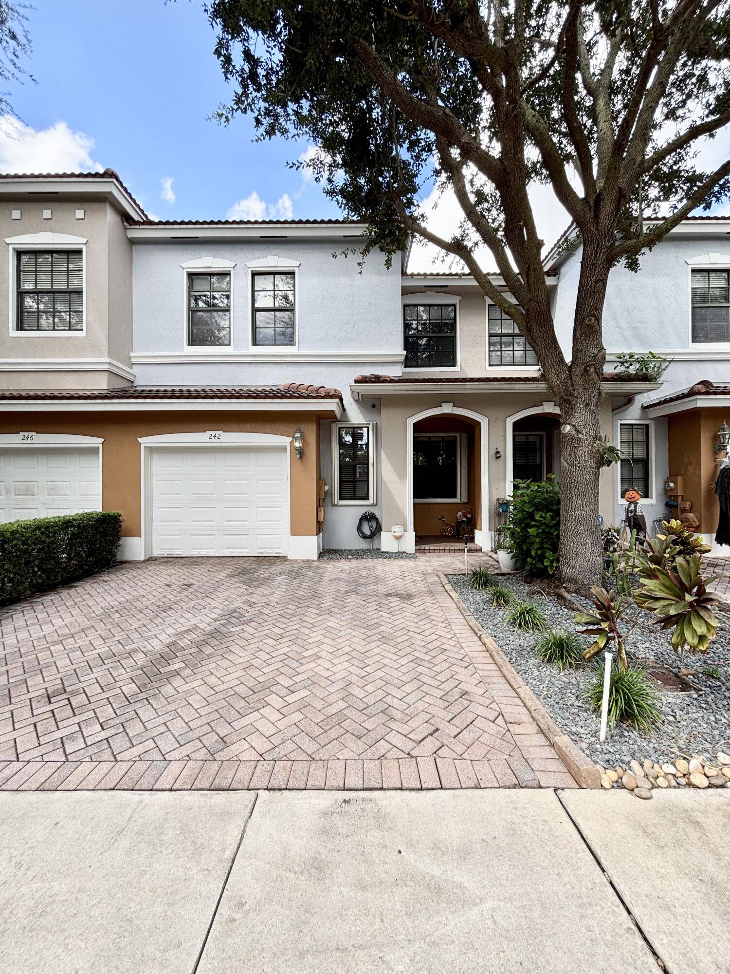 Delray Beach, FL 33484,242 E Chrystie CIR